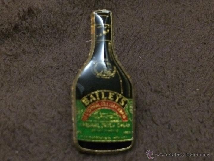 Pins de colecci&oacute;n: PIN BOTELLA BAILEYS - Foto 1