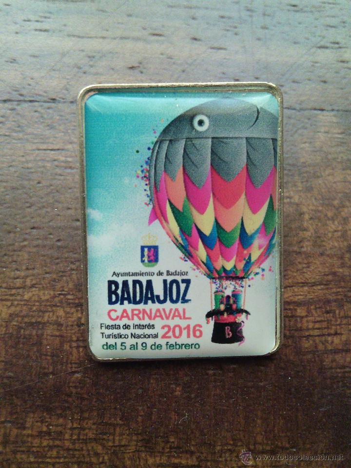 Pins de colecci&oacute;n: Pin Carnaval de Badajoz 2016. - Foto 1