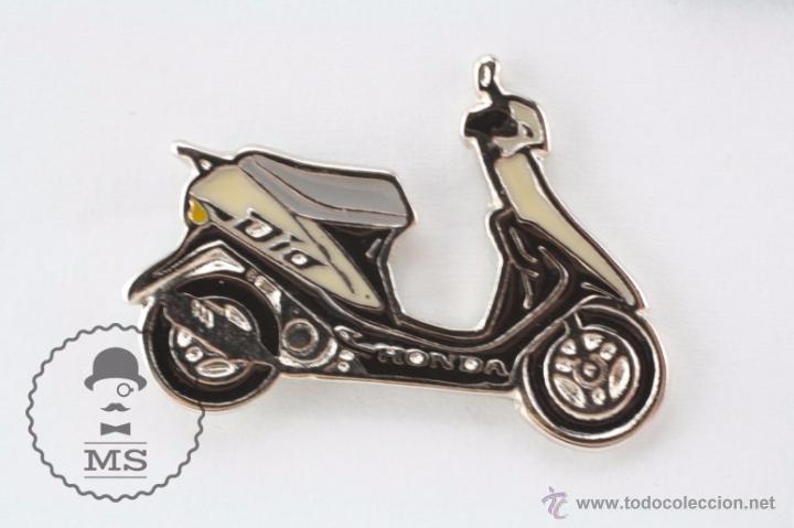 Pins de colecci&oacute;n: Pin Publicitario / Publicidad - Moto Honda - Medidas 30 x 21 Mm