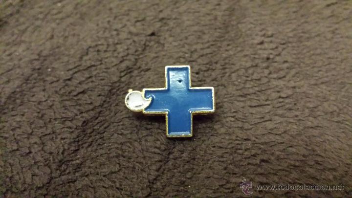 Pins de colecci&oacute;n: PIN EMBLEMA CRUZ AZUL DONANTE DE SANGRE ( DE IMPERDIBLE )