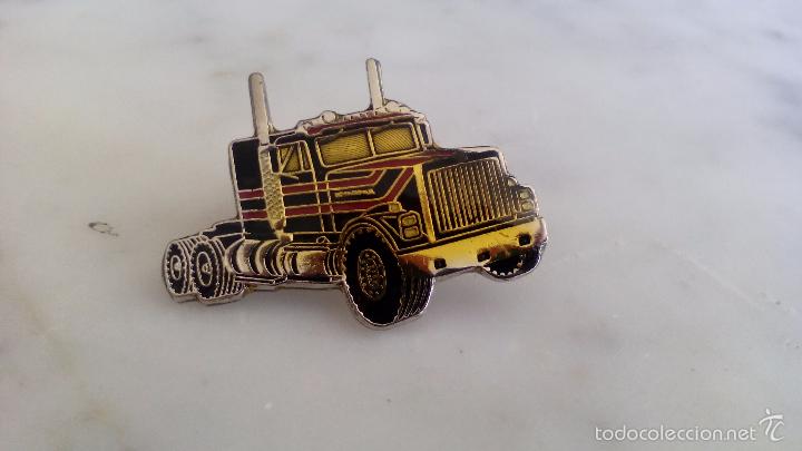 Pins de cole&ccedil;&atilde;o: pins de boton camion trailer