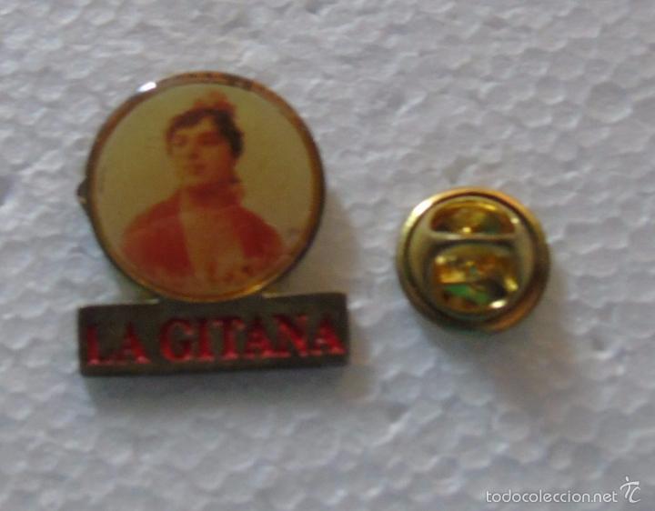 Pins de colecci&oacute;n: PIN DE VINO FINO LA GITANA. SANL&Uacute;CAR DE BARRAMEDA, C&Aacute;DIZ