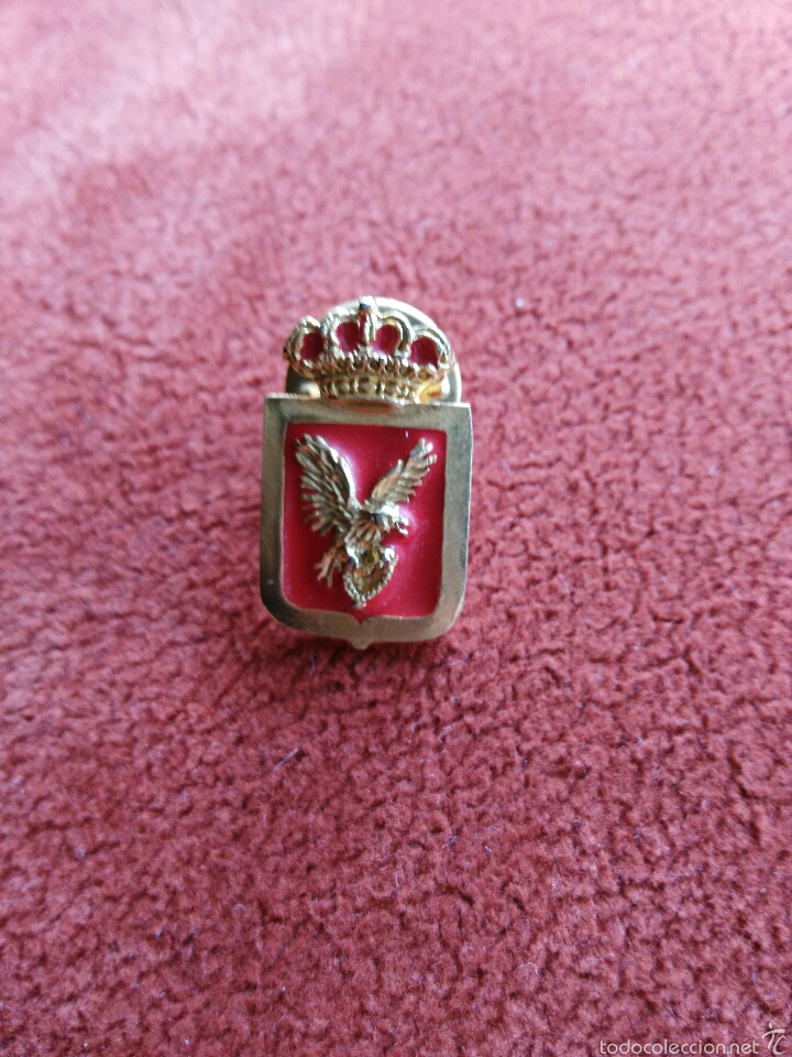 Pins de colecci&oacute;n: INSIGNIA PIN AGUILA Y CORONA. ENVIO INCLUIDO EN EL PRECIO.