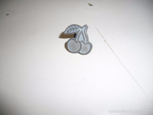 Pins de colecci&oacute;n: PIN CEREZAS PLATEADAS - Foto 1