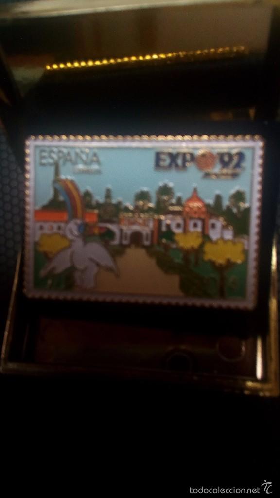 Pins de colecci&oacute;n: EXPO-92 SEVILLA PIN OFICIAL SELLO ESMALTADO-CORREOS, LOGOTIPO OFICIAL *CURRO*+ESTUCHE