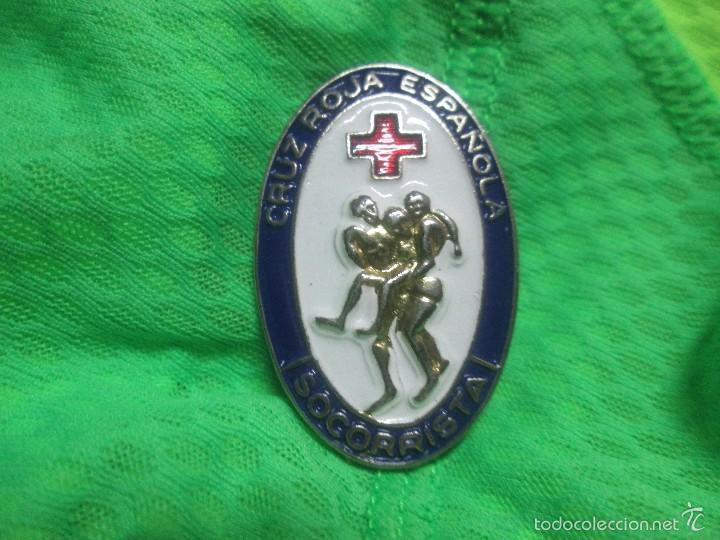 Pin's de collection: PIN  tipo aguja CRUZ ROJA ESPA&Ntilde;OLA SOCORRISTA