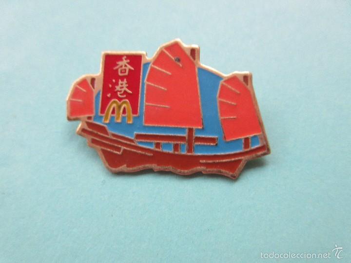 Sammlung von Pins: Pin's de Mac Donal's