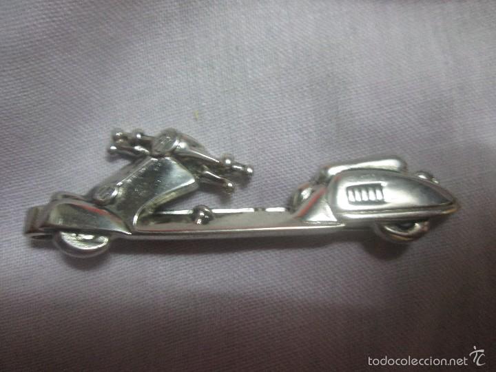 Pins de colecci&oacute;n: Aguja Pasacorbatas pasa cobartas VESPA MOTO MOTOCICLETAS ( MUY ORIGINAL