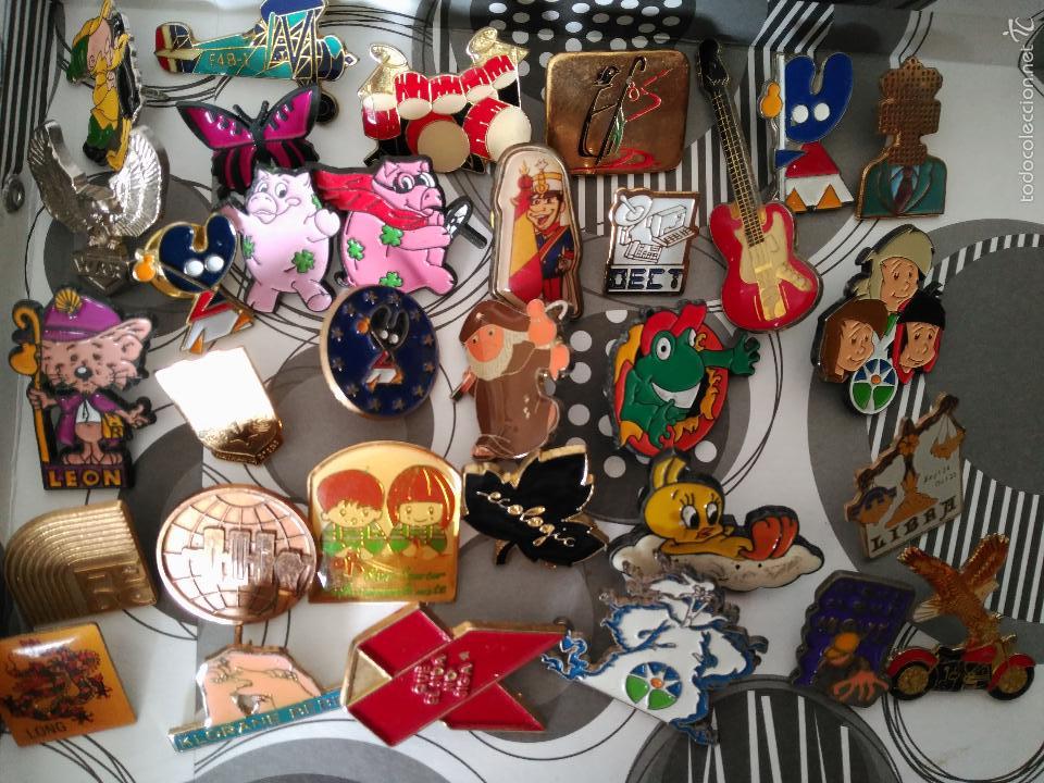 Pins de colecci&oacute;n: LOTE DE 32 PIN PINS DIFERENTES TEMATICAS