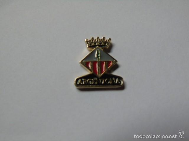 Pins de colecci&oacute;n: PIN HERALDICO DE ARGENTONA (BARCELONA)