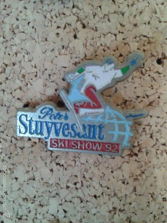Pins de colecci&oacute;n: PIN DE PETER STUYVESANT SKI SHOW 92