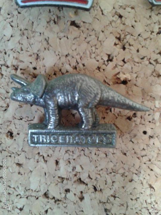Pins de colecci&oacute;n: PIN DE DINOSAURIO PREHISTORIA TRICERATOPS