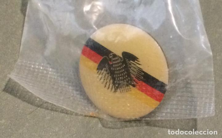 Pins de colecci&oacute;n: Pin del escudo de Alemania. Regalo del Bundestag, el parlamento alem&aacute;n.
