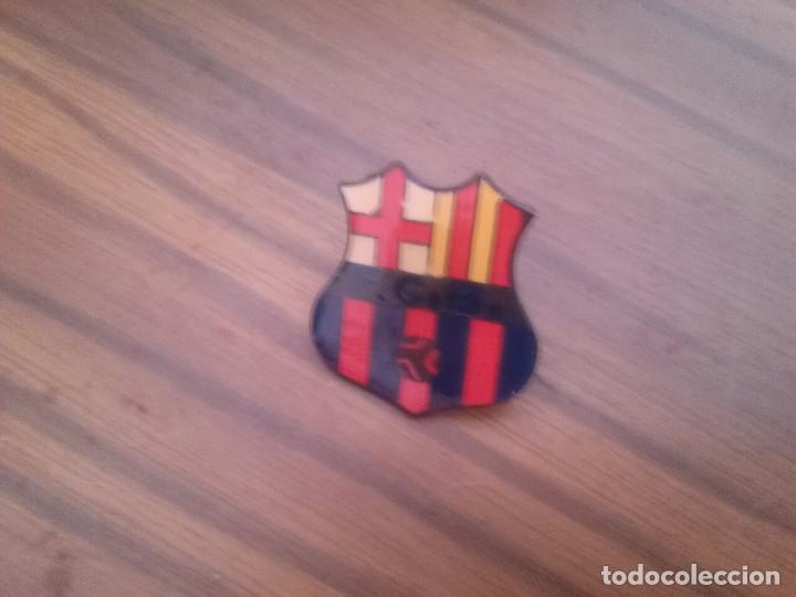 Pins de colecci&oacute;n: PIN. DEPORTIVO. ESCUDO DEL BARCELONA. BUEN ESTADO. SIN USO.