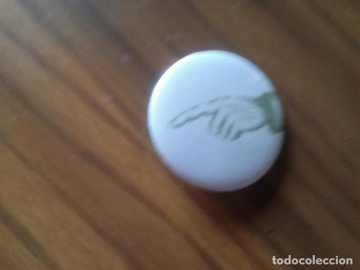 Collection pins: CHAPA. DEDO. DISE&Ntilde;O.  BUEN ESTADO. 0,31 MM. SIN USO. RARA