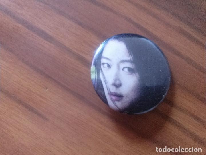 Pins de colecci&oacute;n: CHAPA. CINE. HISTORIA DE UNA GEISHA.  0,31 MM. BUEN ESTADO. NO USADO. RARO