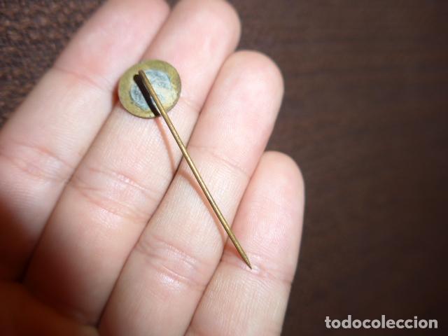 Pins de colecci&oacute;n: Antigua insignia a identificar - Foto 2