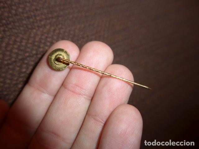 Pins de colecci&oacute;n: Antigua insignia a identificar - Foto 2