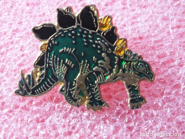 Pins de colecci&oacute;n: pin pins saurio dinosaurio animal prehistoria - metal lacado 3 x 2,5 CM ENV&Iacute;O GRATIS