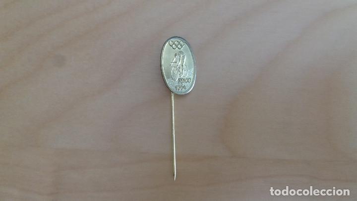 Pins de colecci&oacute;n: ANTIGUO PIN INSIGNIA ALFILER AGUJA. TOKIO . 1964. CICLISMO