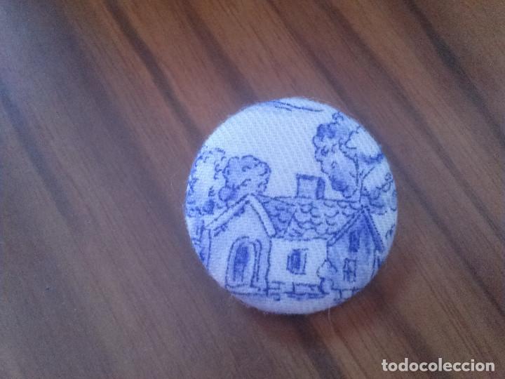 Collection pins: CHAPA. CASA CAMPESTRE AZUL TELA. 0,31 MM. SIN USO. BUEN ESTADO. RARO