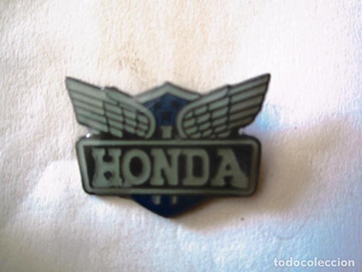 Pins de colecci&oacute;n: Pin marca moto mocicletas HONDA