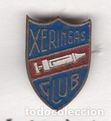 Pins de colecci&oacute;n: ANTIGUO PIN DE OJAL DE PUBLICIDAD  DEL XERINGAS CLUB
