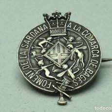 Pins de colección: MANRESA INSIGNIA PIN FOMENT DE LA SARDANA PRINCIPIOS SIGLO XX