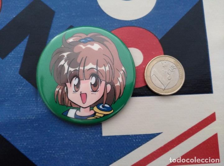 Pins e Spille di collezione: CHAPA JAPONESA DE PUYO PUYO ENORME