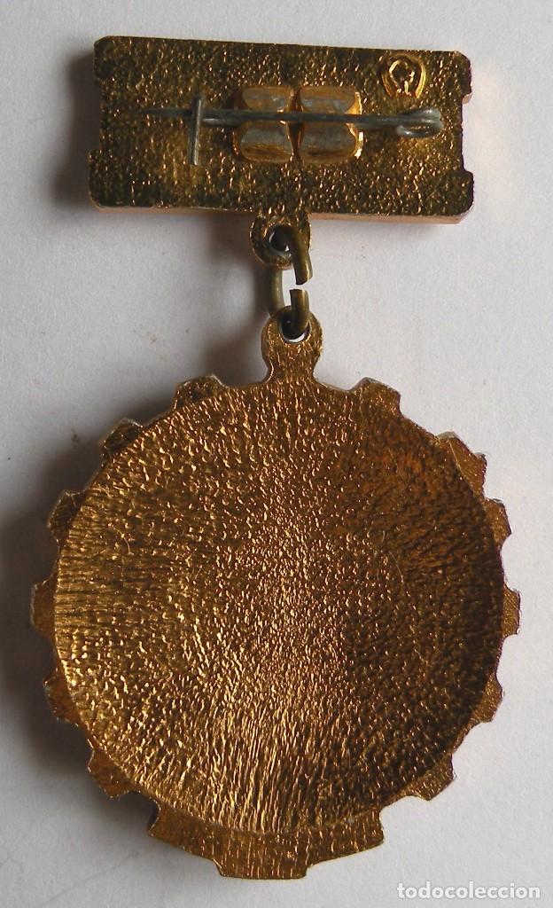 Pins de colecci&oacute;n: Pin/insignia de la Uni&oacute;n Sovietica. - Foto 2