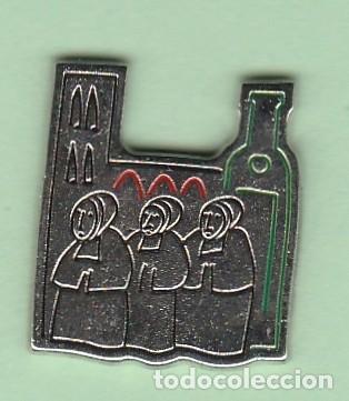 Collection pins: PIN - URGELL - CATALU&Ntilde;A MODERNA - EL PAIS LA CAIXA - 1995 - DISE&Ntilde;ADOR PERICO PASTOR -
