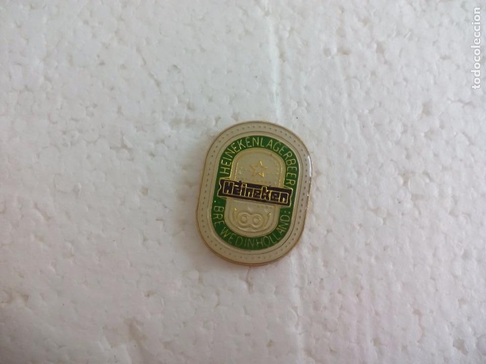 Pins de colecci&oacute;n: Pin Heineken lager beer. Holland. Cerveza. Insignia.