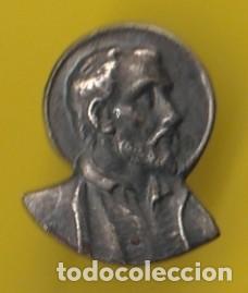 Pin's de collection: PIN - XAVIER - SAN FRANCISCO JAVIER - NAVARRA - METAL - RELIEVE - GRIS PLATEADO -
