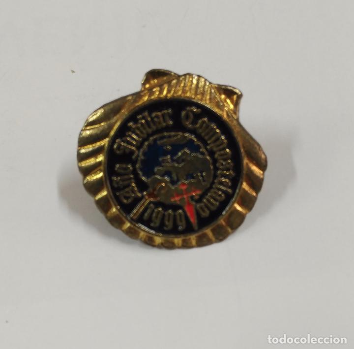 Pin's de collection: PIN INSIGNIA A&Ntilde;O JUBILAR COMPOSTELANO