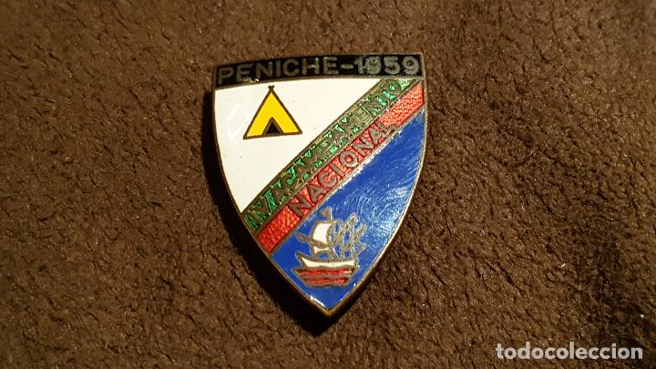 Pins de colecci&oacute;n: PIN DE CAMPISMO PENICHE 1959 IV ACAMPAMENTO NACIONAL (ANTIGUA INSIGNIA ESMALTADA  DE IMPERDIBLE