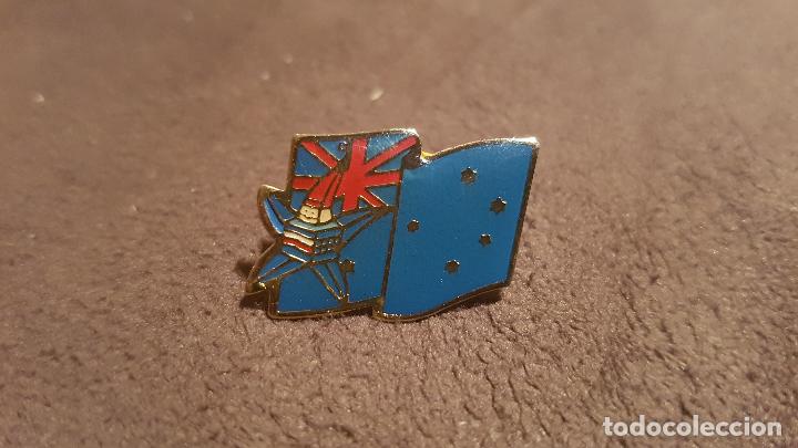 Pins de colecci&oacute;n: PIN JUEGOS OL&Iacute;MPICOS BARCELONA 92 (INSIGNIA CON MASCOTA Y BANDERA NUEVA ZELANDA )