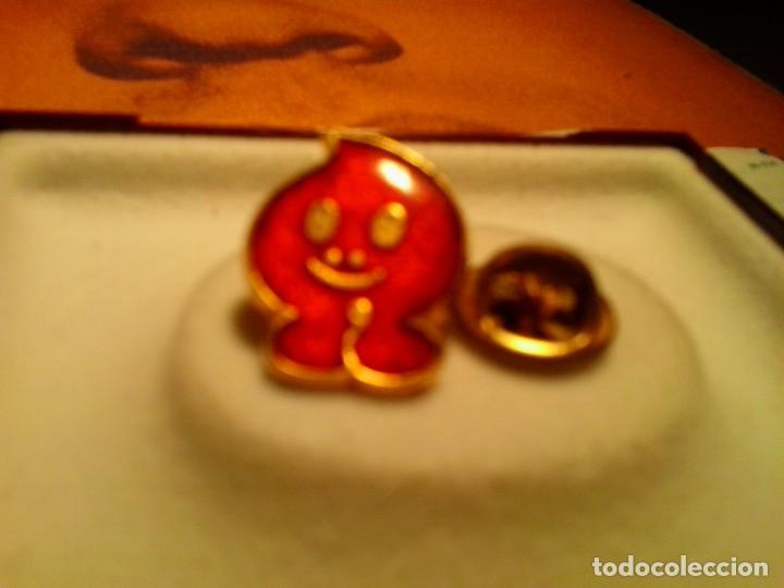 Pin's de collection: GOTA DE SANGRE. Pin