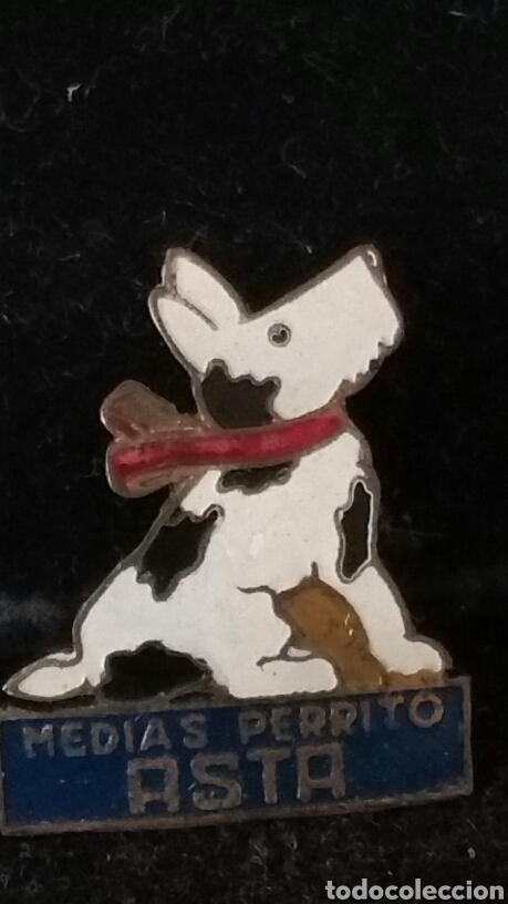 Pins de colecci&oacute;n: Insignia de solapa tipo alfiler de publicidad medias el perrito a&ntilde;os 30