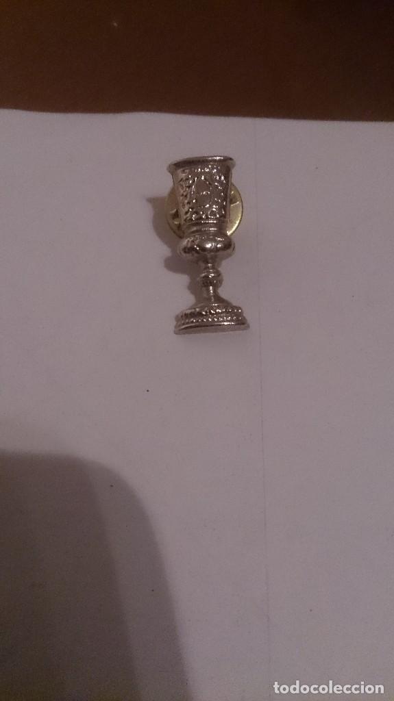 Pins de colecci&oacute;n: pin copa de feria - Foto 1