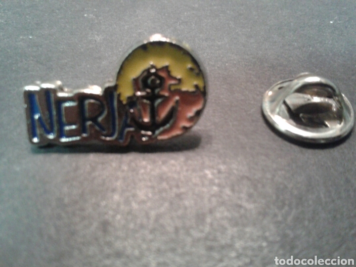 Pins de colecci&oacute;n: PIN TURISMO NERJA. (M&Aacute;LAGA) - Foto 1