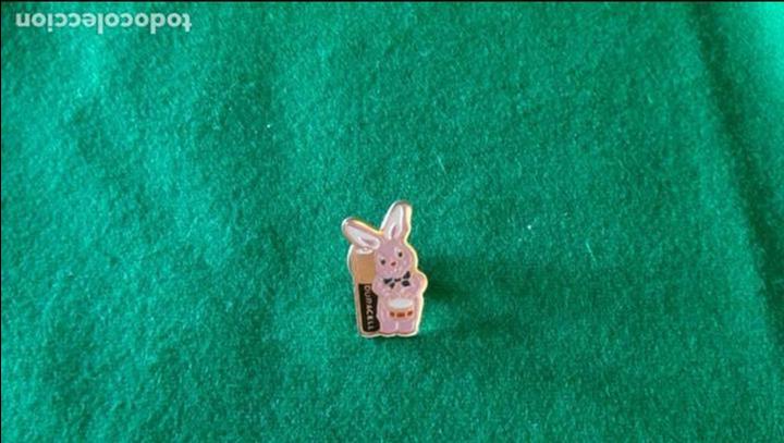 Pins de colecci&oacute;n: PIN DURACELL CONEJITO - Foto 1