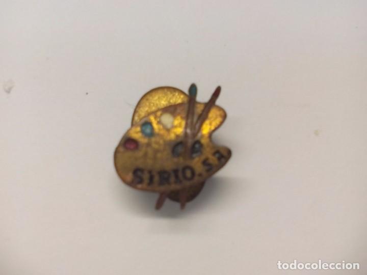 Pins de colecci&oacute;n: Insignia antigua de pinturas Sirio sa =