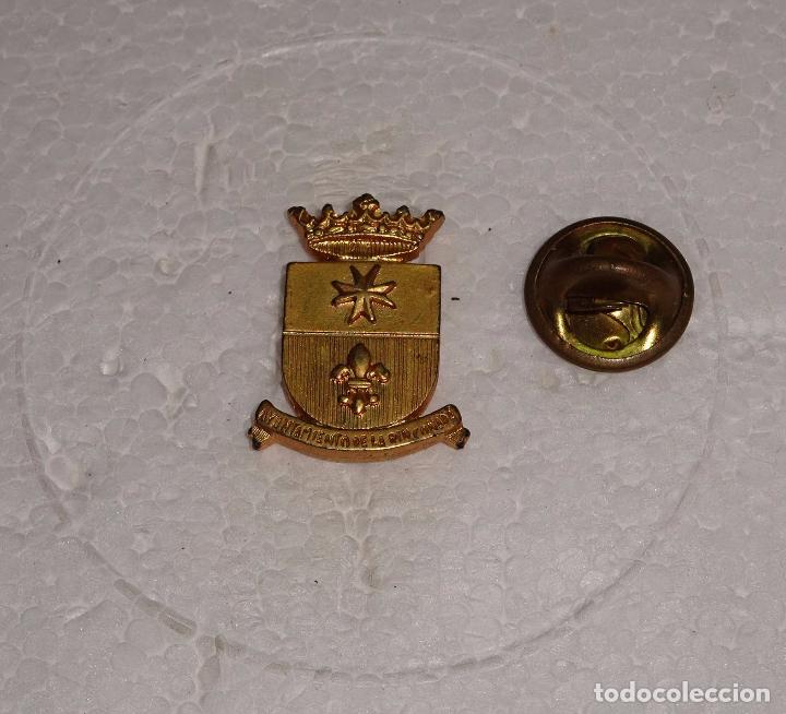 Sammlung von Pins: PIN DE TURISMO HER&Aacute;LDICA. ESCUDO HER&Aacute;LDICO DE LA RINCONADA, SEVILLA