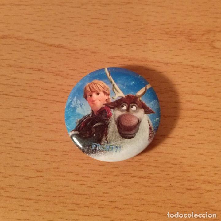 Pins de colecci&oacute;n: Chapa/pin Alfiler imperdible. Frozen de Disney. 30mm. Kristoff y reno Sven.