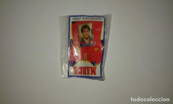 Pins de colecci&oacute;n: PIN DE LA EUROCOPA 2000 ALFONSO PEREZ JUGADOR REAL BETIS FUTBOL MARCA PINS