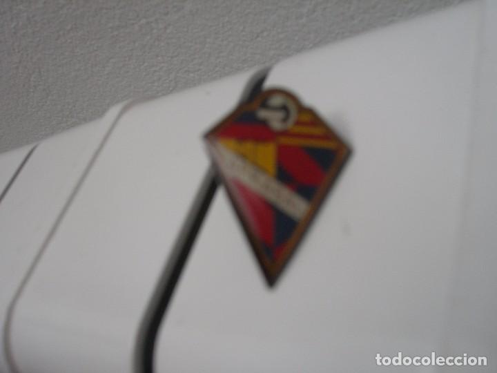 Pins de colecci&oacute;n: Pin club Arrabal