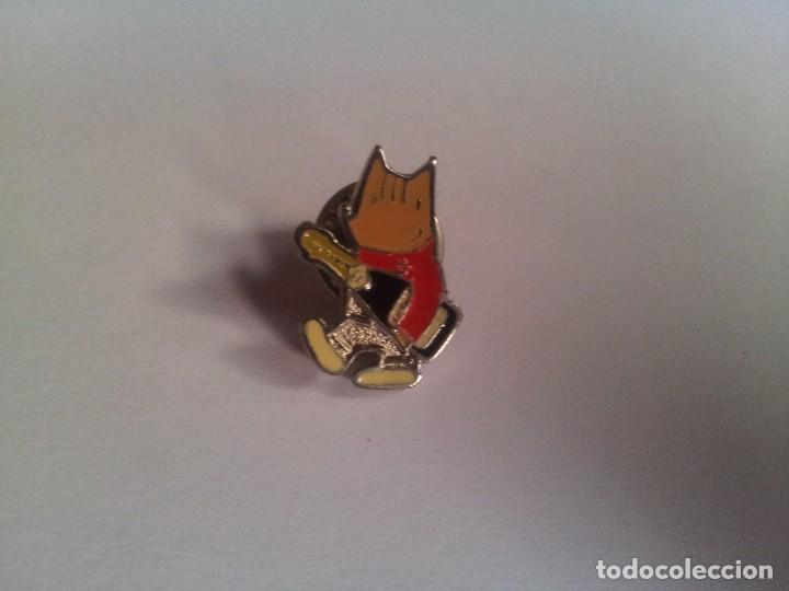 Pins de colecci&oacute;n: PIN COBI CON BOTELLA CHAMPAN - Foto 1