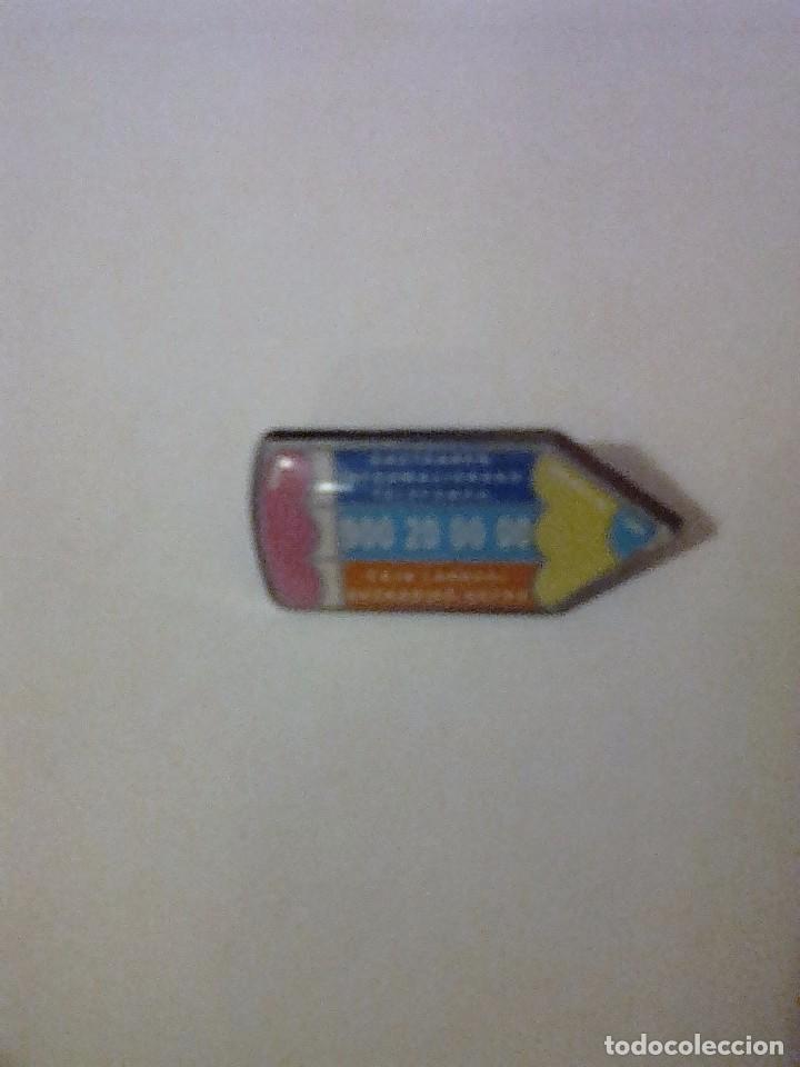 Pins de colecci&oacute;n: Pin caja laboral - Foto 1