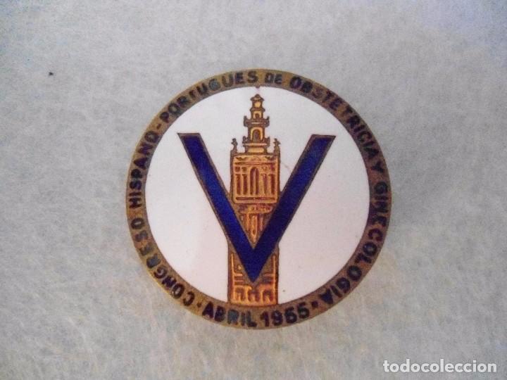 Pins de colecci&oacute;n: ANTIGUO PIN ESMALTE 1955