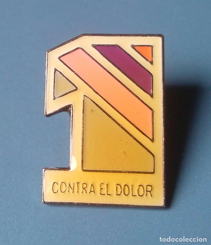 Pins de colecci&oacute;n: PIN CONTRA EL DOLOR. - Foto 1